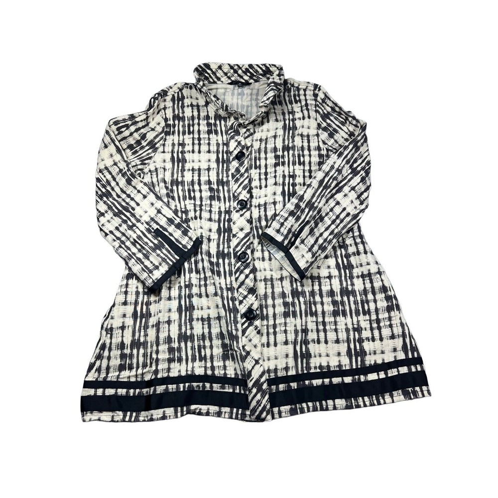 John Mark Women’s Creme White Black‎ Print Button Up Shirt medium 3/4 Sleeve